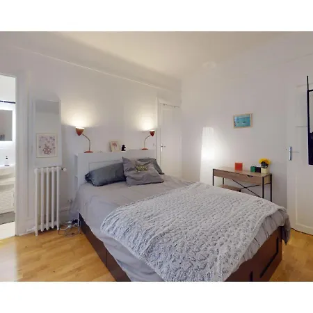 Joivy Striking Flat Near The Eiffel Tower Apartment Paris